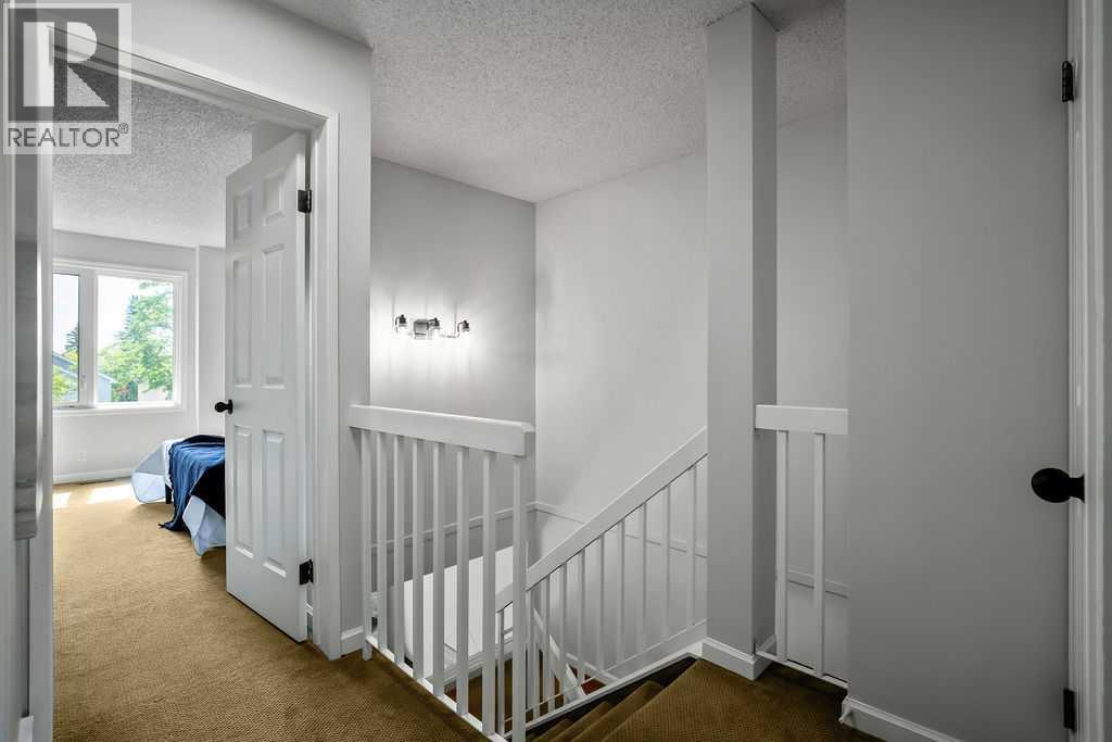 Single Family House for Sale in  Coachway Green SW Coach Hill Calgary 