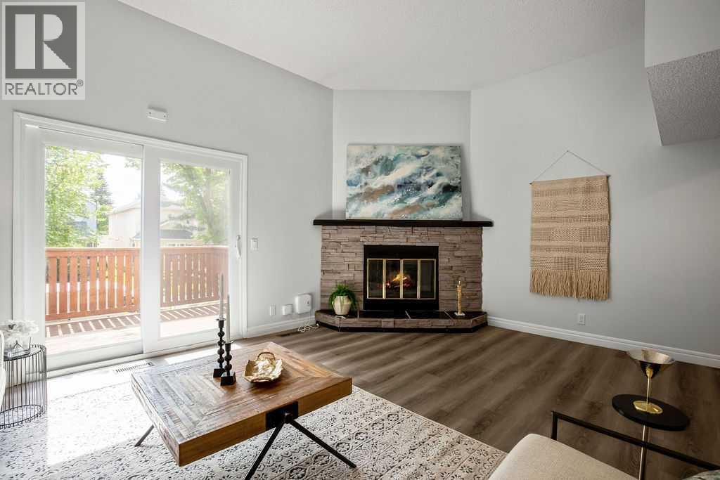 Single Family House for Sale in  Coachway Green SW Coach Hill Calgary 