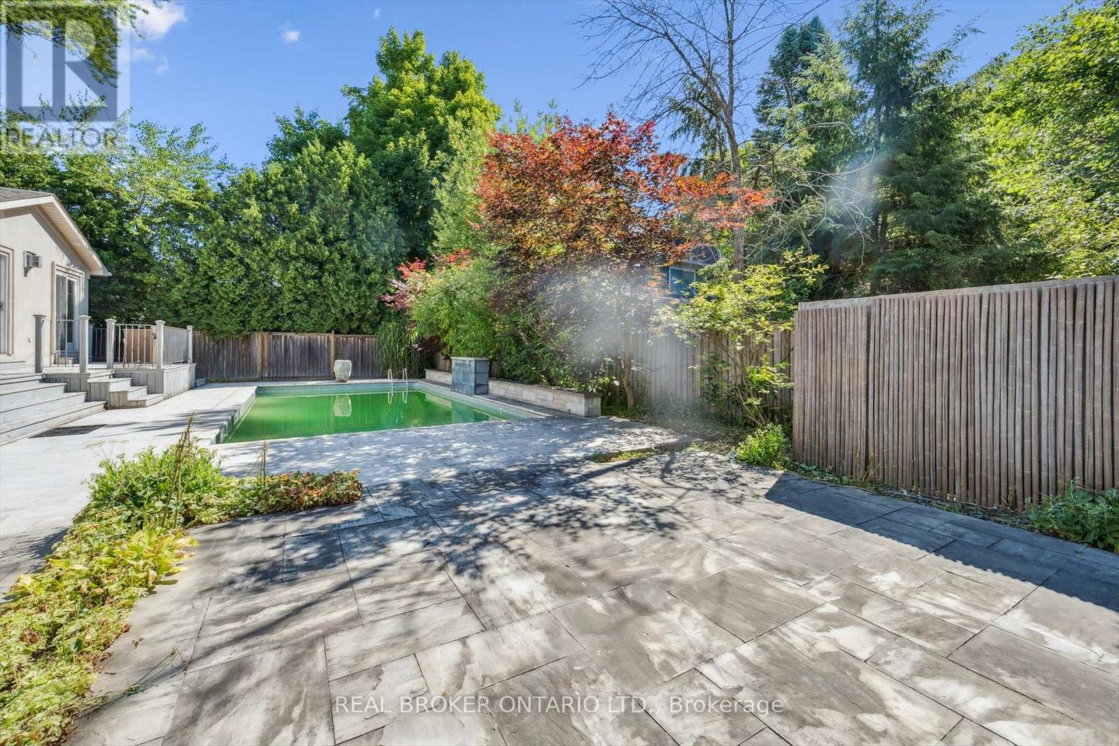 Photo 11 of 1204 Cynthia Lane, Oakville ON