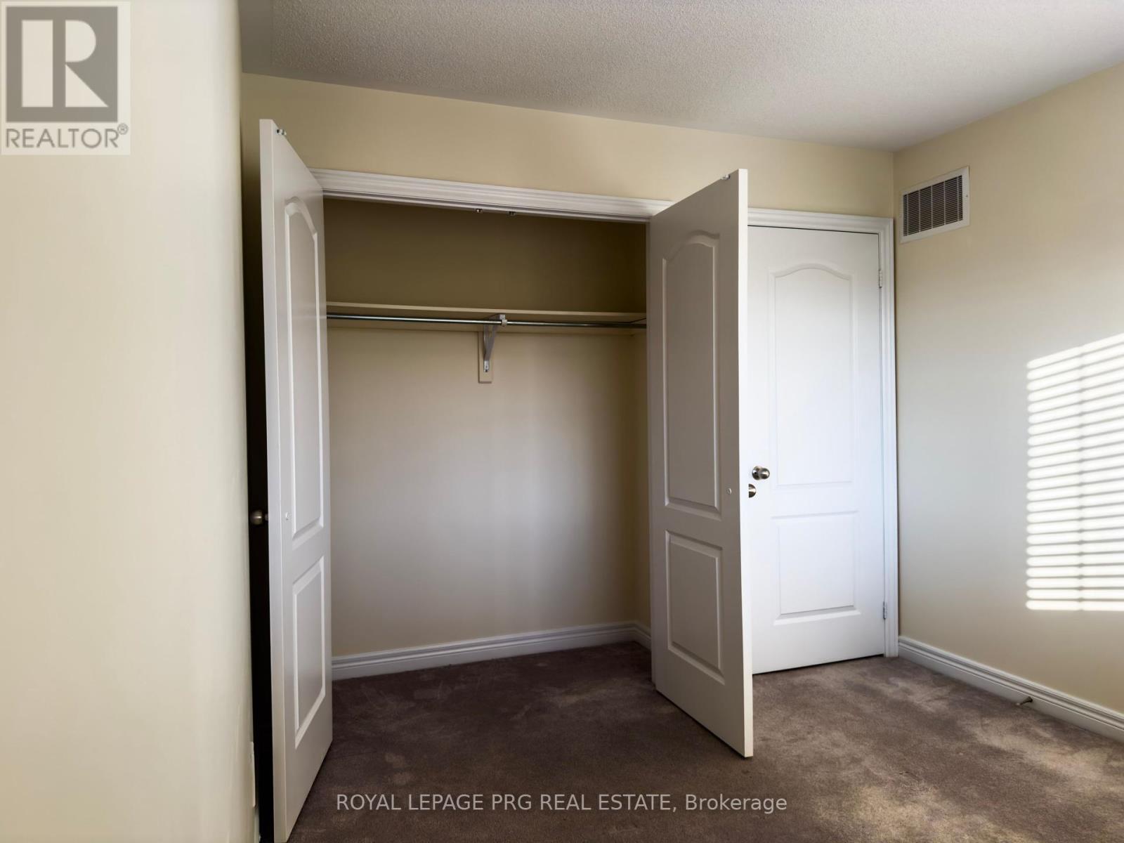 Photo 21 of 144 Sussexvale Drive, Brampton ON