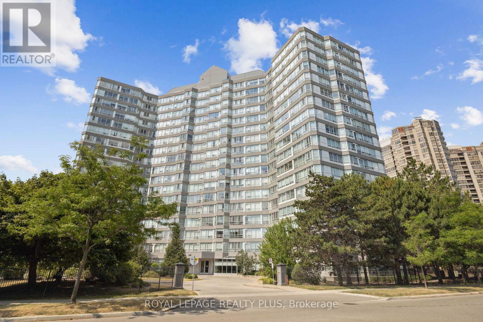 Photo 16 of 712 50 Kingsbridge Garden Circle, Mississauga ON