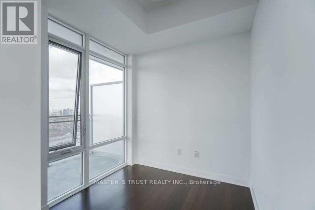 Photo 10 of 3108 360 Square One Drive, Mississauga ON