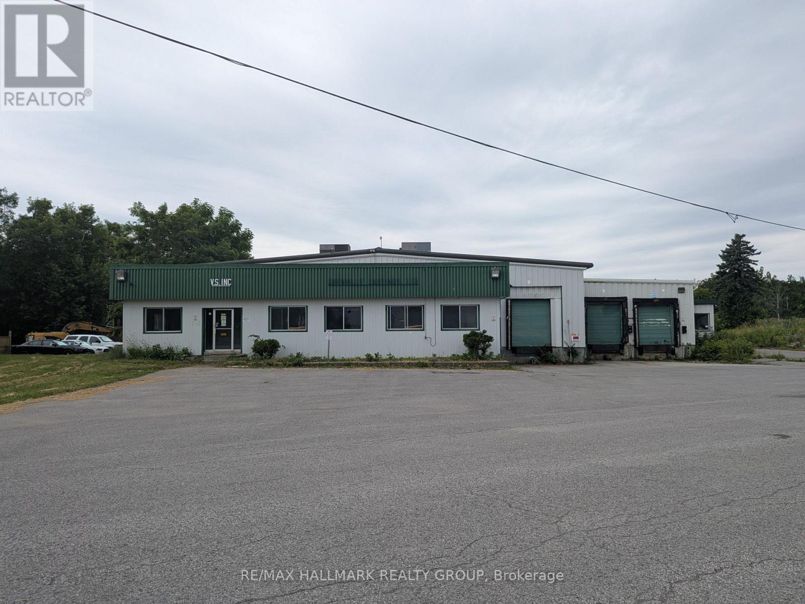 Photo 1 of 124 Grenville Way E, Merrickvillewolford ON