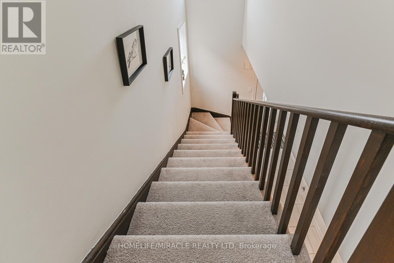 Photo 18 of 443 Henderson Way, Shelburne ON