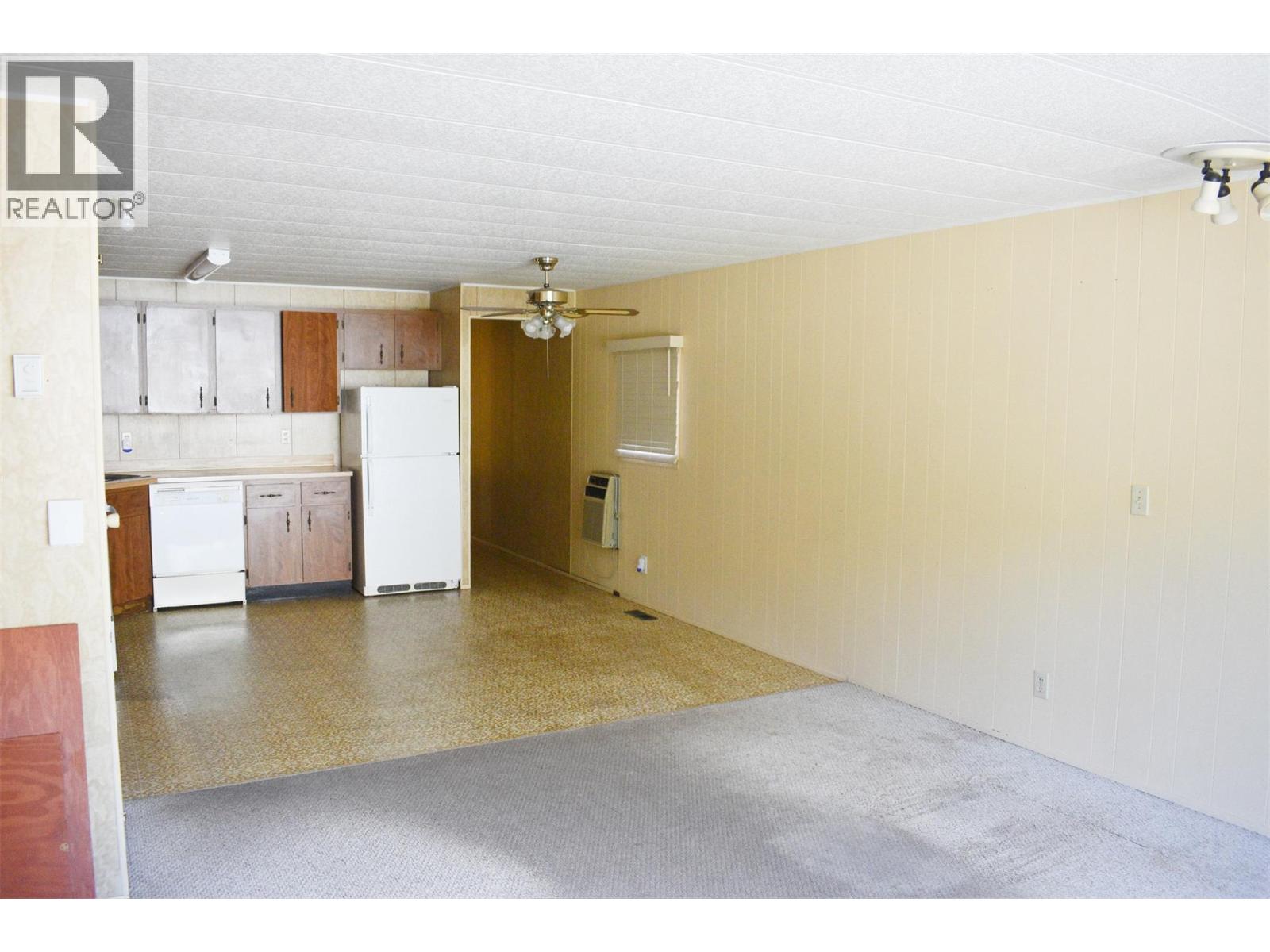 #1 150 TAMARAC AVENUE - 13