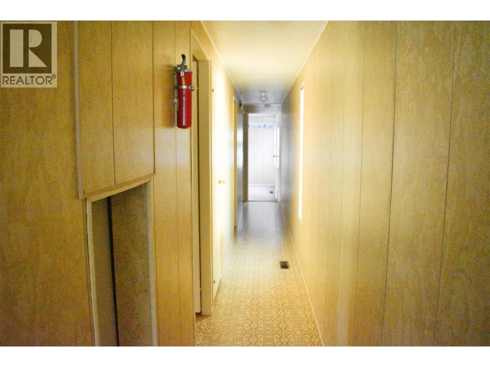 #1 150 TAMARAC AVENUE - 14