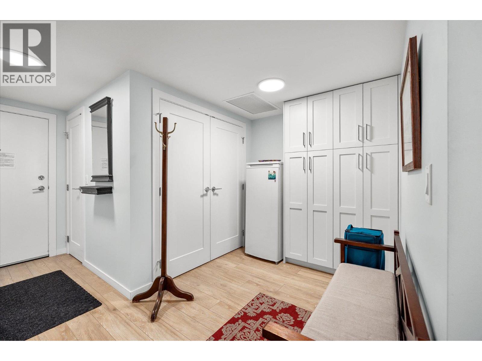 902 485 Groves Avenue, Kelowna