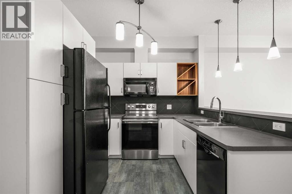 Single Family House for Sale in   A Street SW Altadore Calgary 