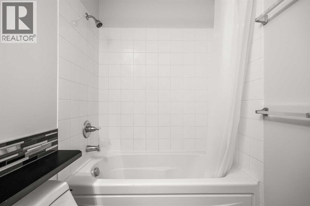 Single Family House for Sale in   A Street SW Altadore Calgary 
