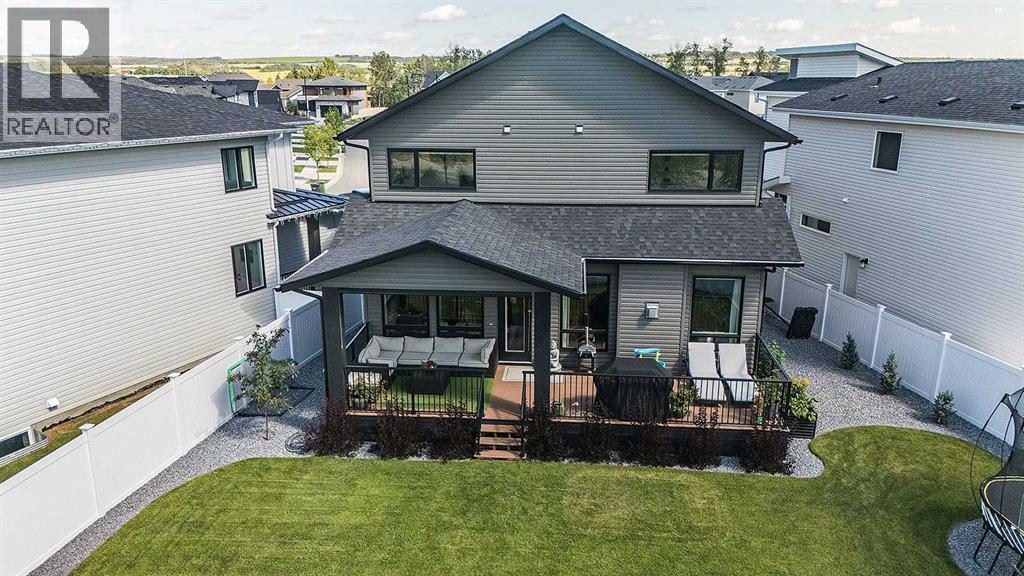 Photo 5 of 84 Emmett Crescent, Red Deer AB
