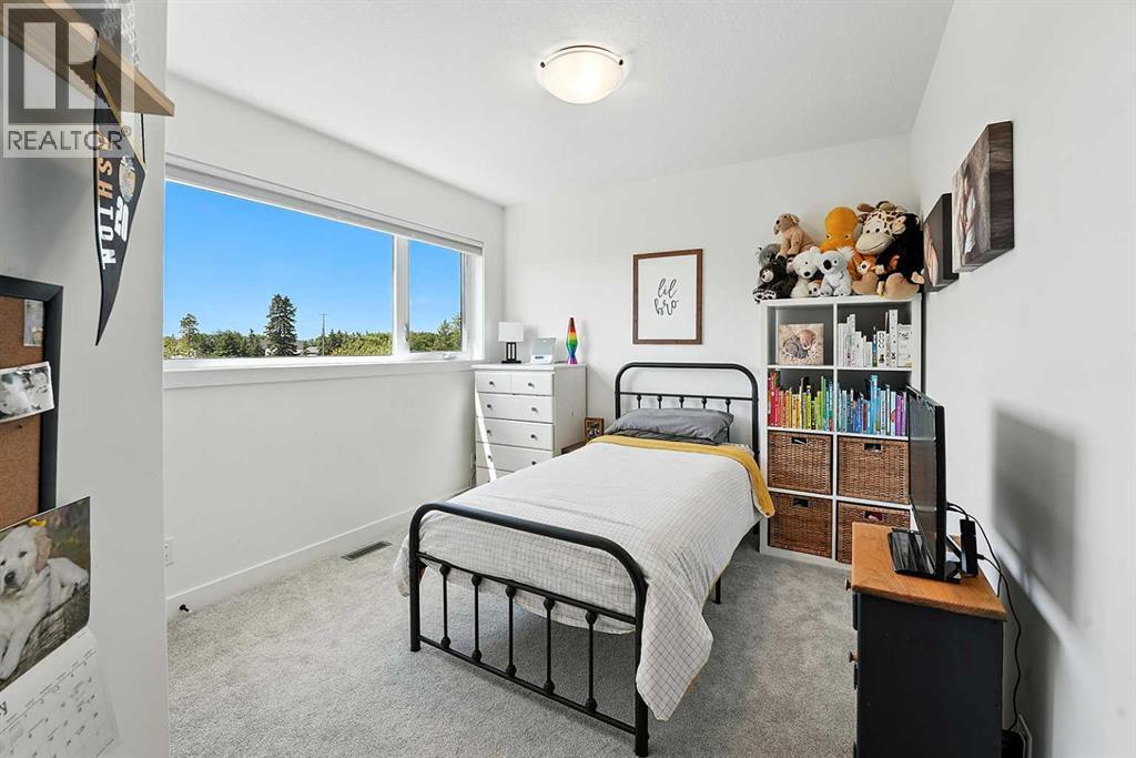 Photo 27 of 84 Emmett Crescent, Red Deer AB