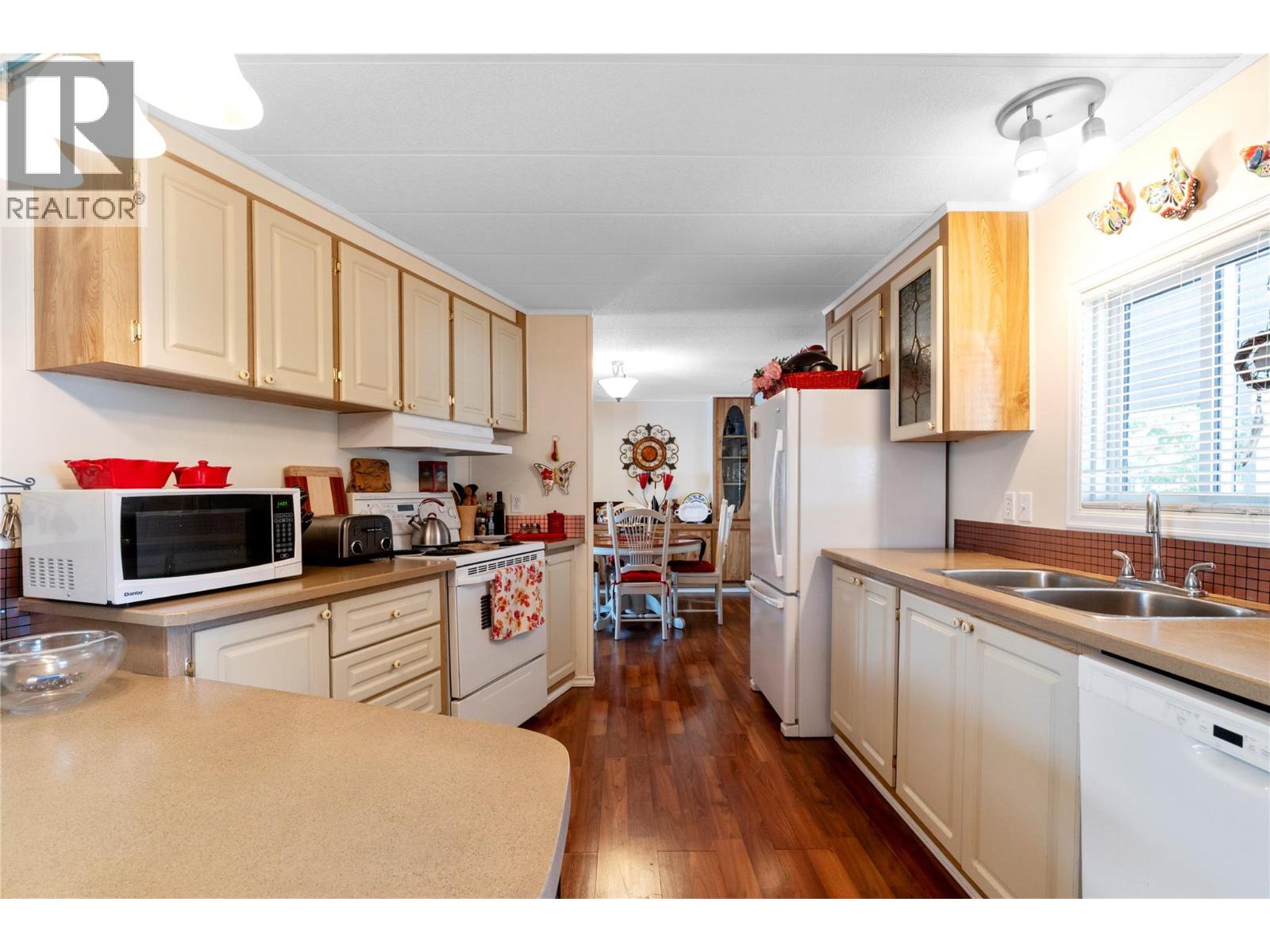 Photo 4 of 1361 30 Street Se Unit 16, Salmon Arm BC