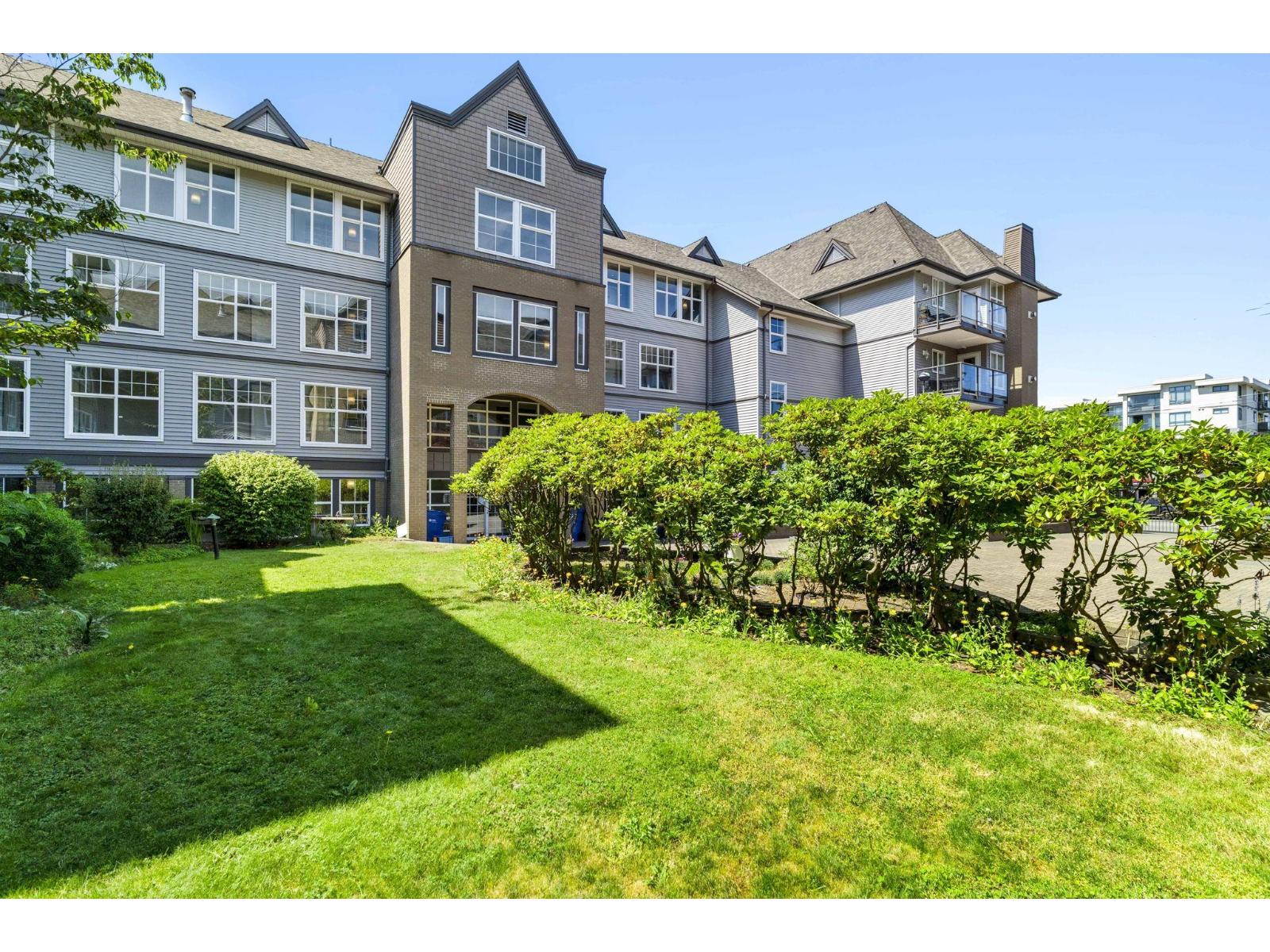 Photo 1 of 217 20200 56 Avenue, Langley BC