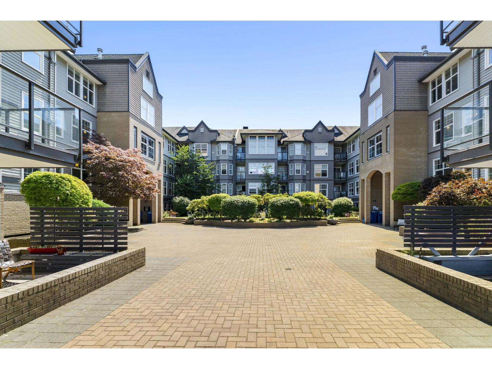 Photo 2 of 217 20200 56 Avenue, Langley BC
