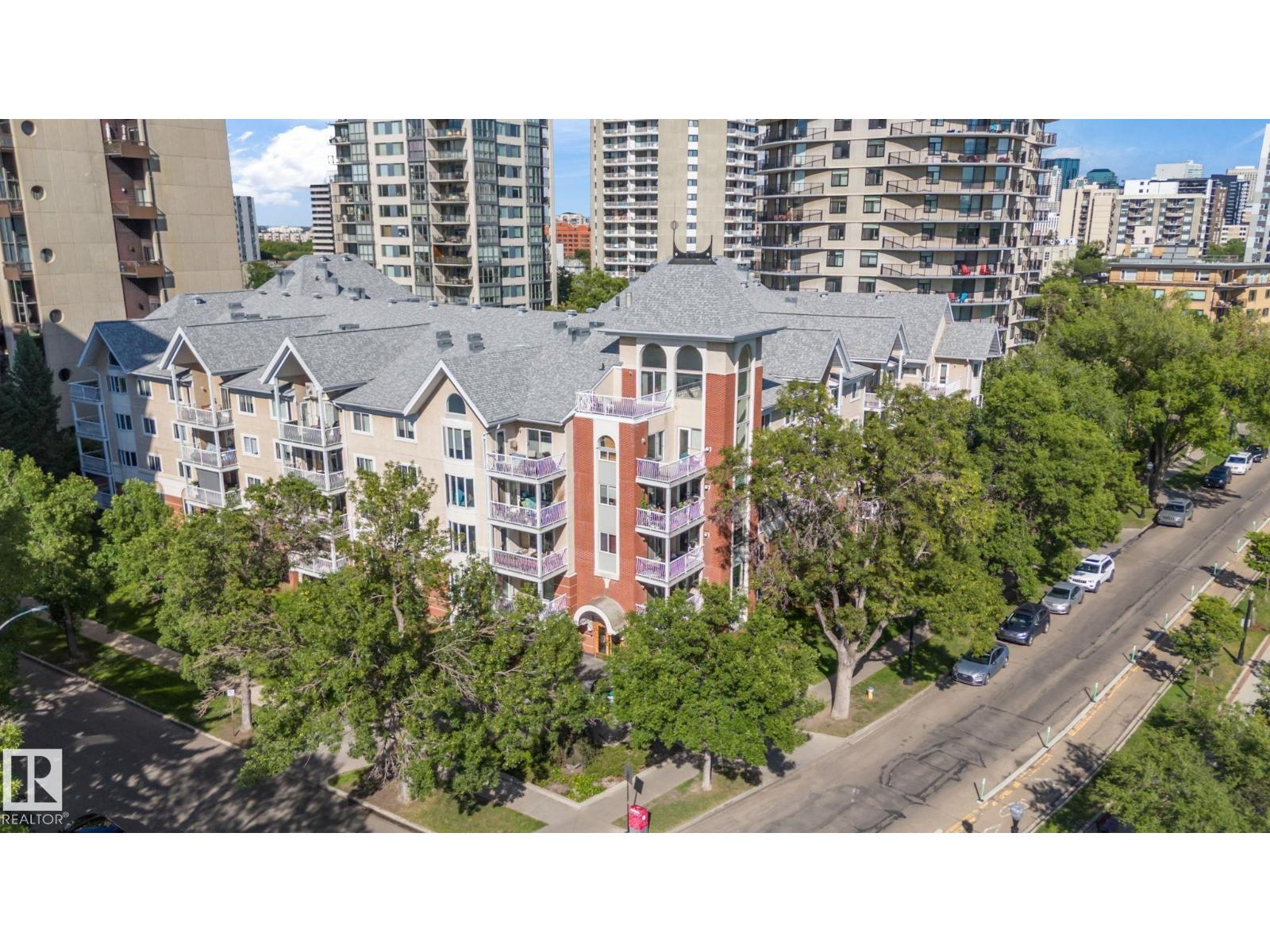 Photo 23 of 405 11716 100 Av Nw, Edmonton AB