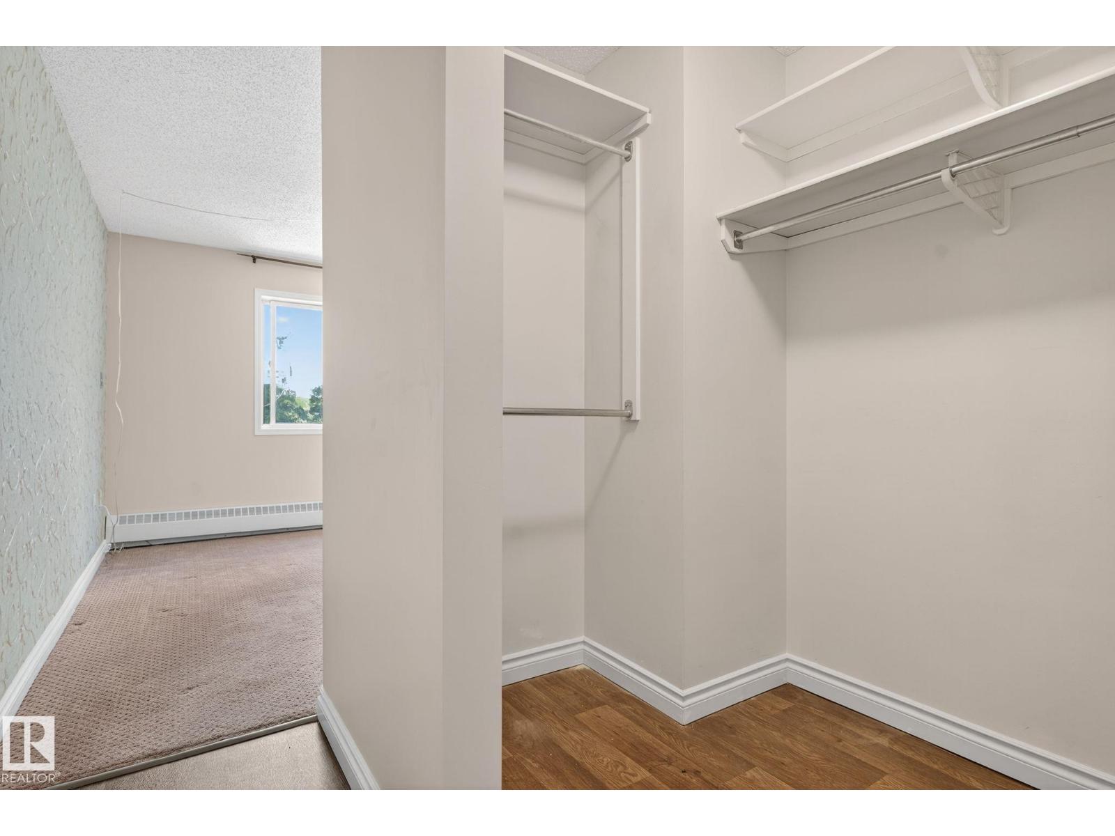 Photo 13 of 405 11716 100 Av Nw, Edmonton AB