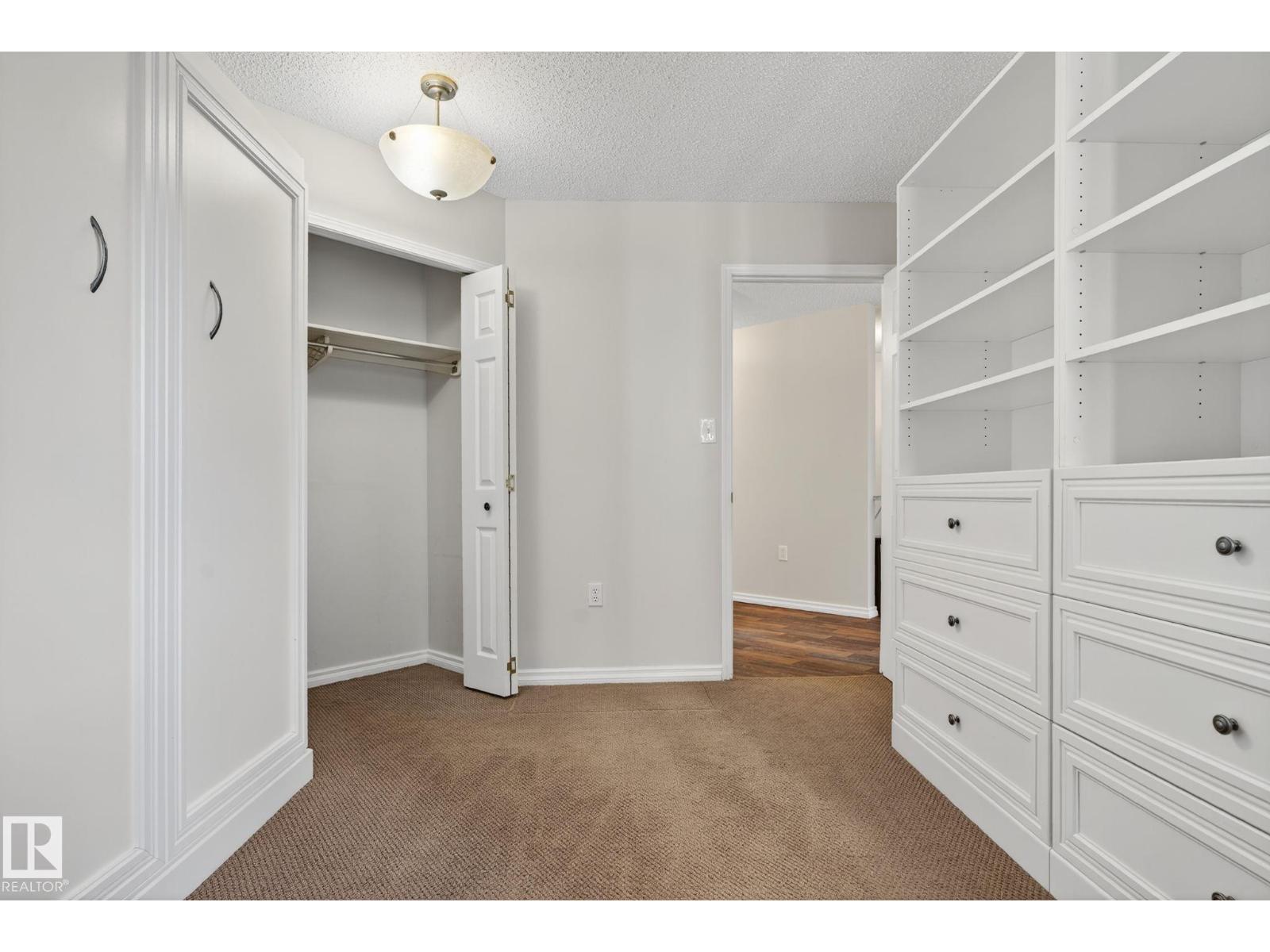 Photo 6 of 405 11716 100 Av Nw, Edmonton AB