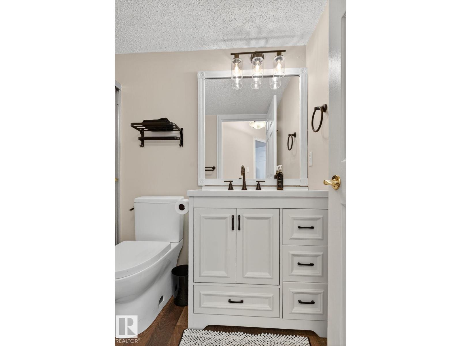 Photo 31 of 405 11716 100 Av Nw, Edmonton AB