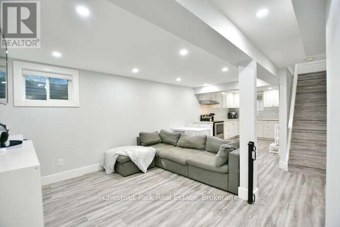 Photo 28 of 83 Katherine Street, Collingwood ON