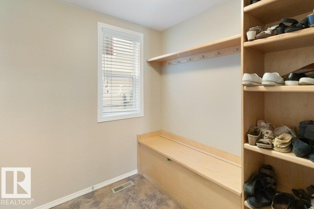 Photo 24 of 55 Ridgehaven Cr, Sherwood Park AB