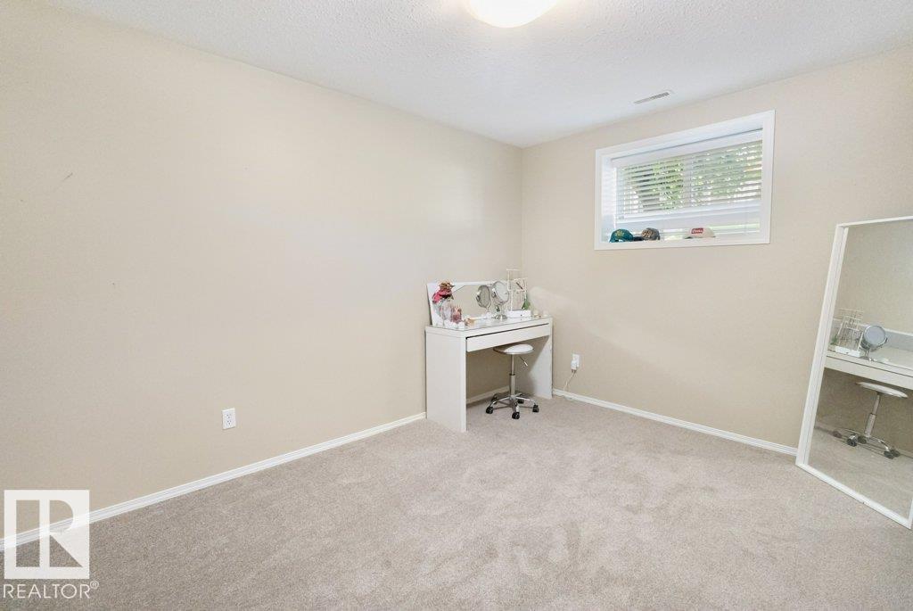 Photo 31 of 55 Ridgehaven Cr, Sherwood Park AB