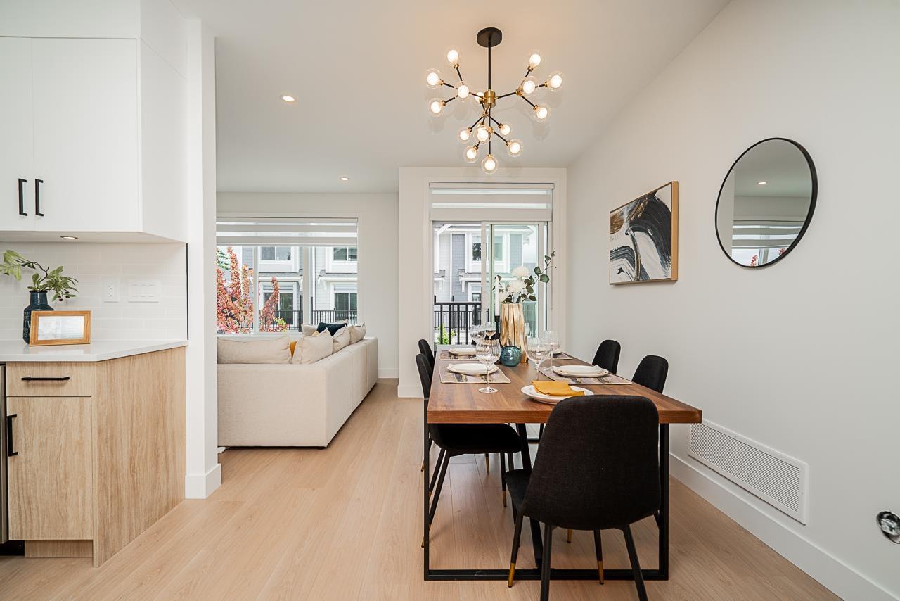 Photo 4 of 1 2525 156 Street, Surrey BC