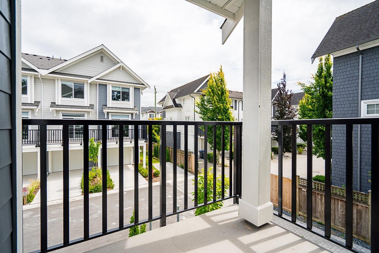 Photo 8 of 1 2525 156 Street, Surrey BC