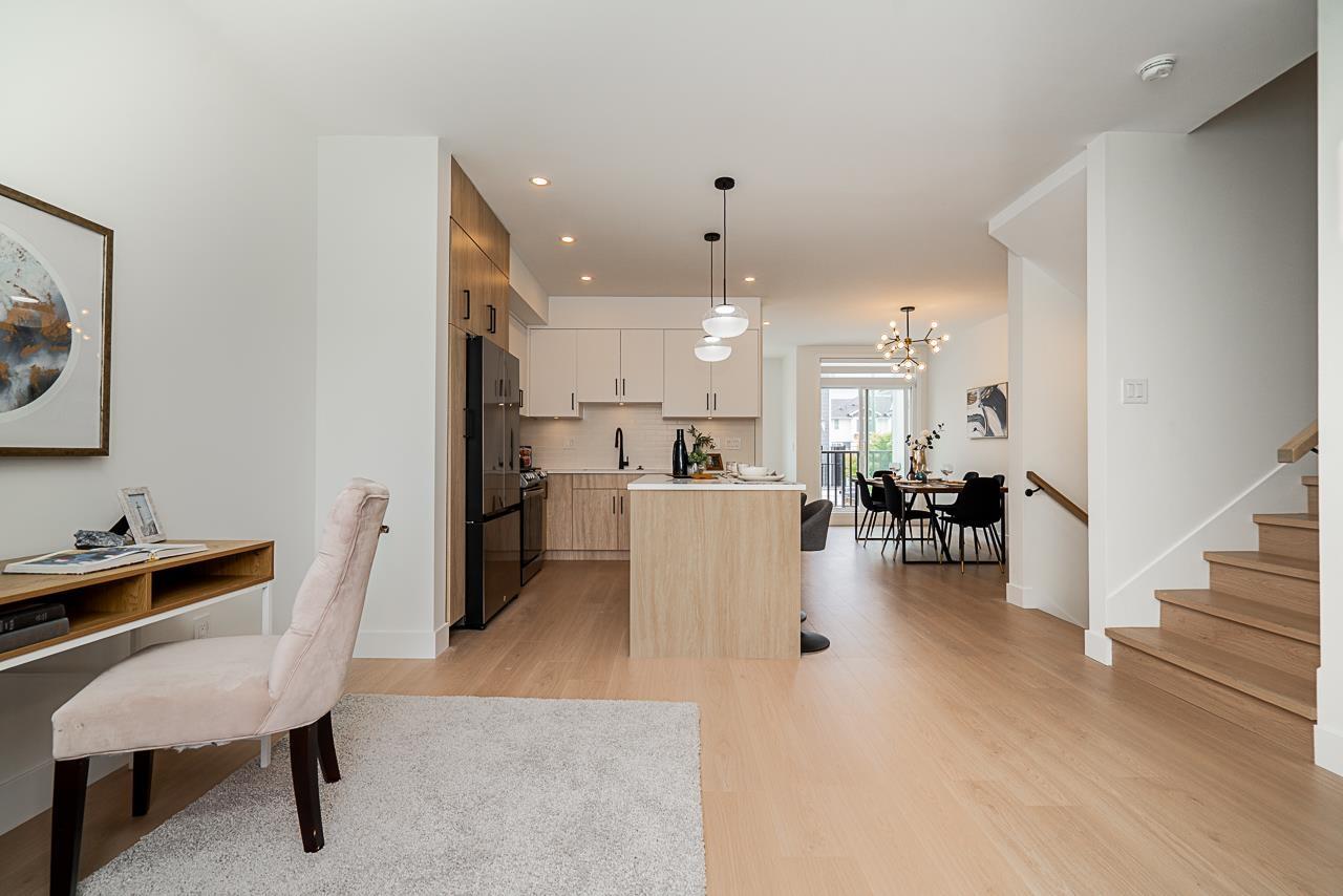 Photo 12 of 1 2525 156 Street, Surrey BC