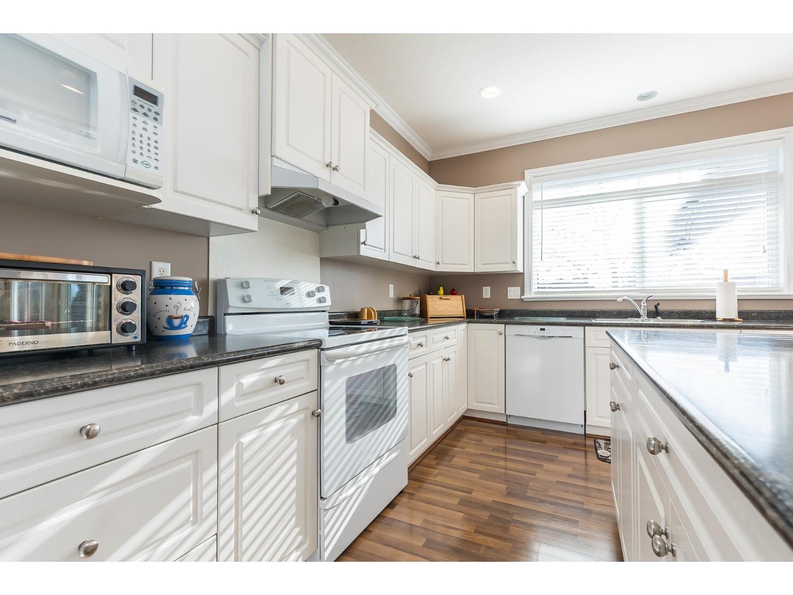 Photo 10 of 32415 Badger Avenue, Mission BC