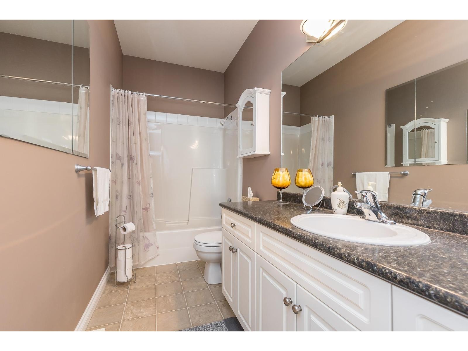 Photo 32 of 32415 Badger Avenue, Mission BC