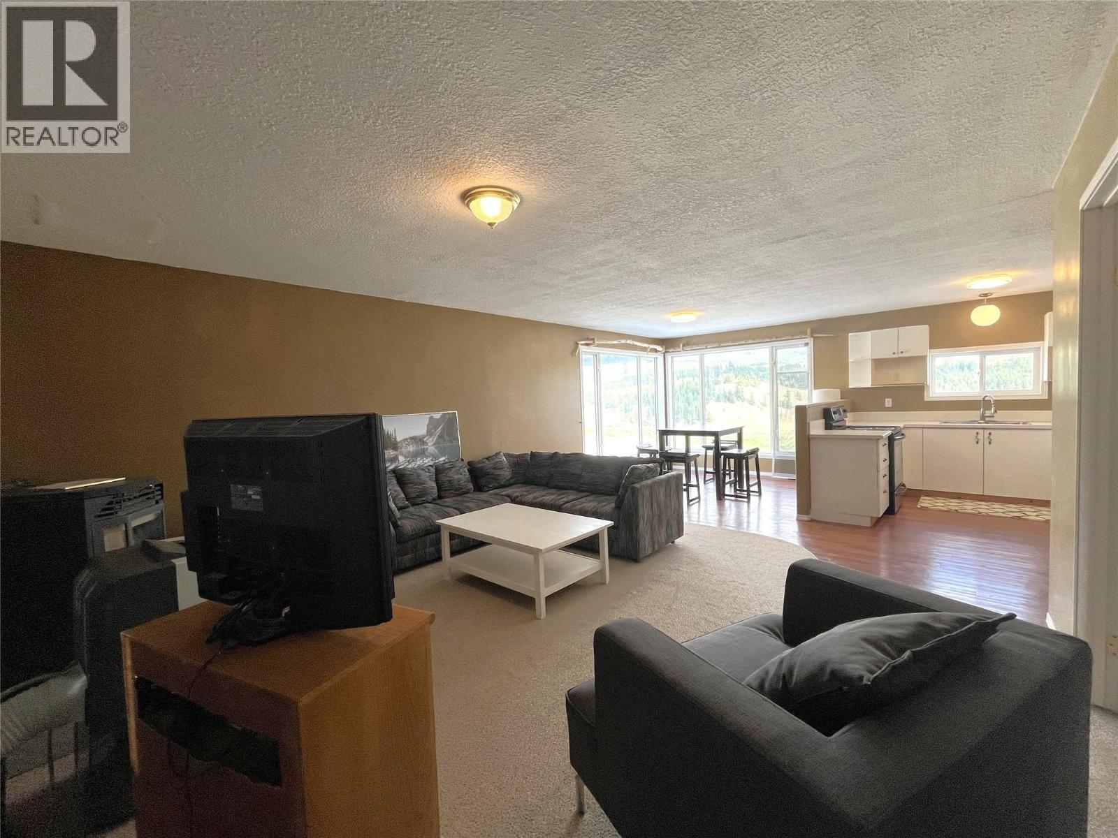 4425 Strawberry Heights Road, Kamloops