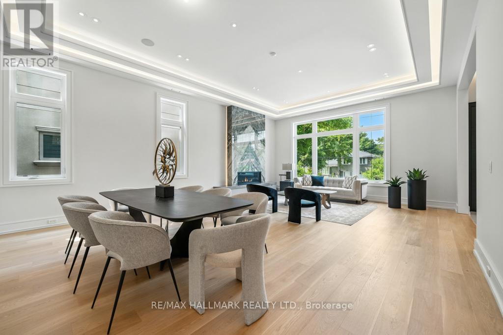 Photo 34 of 215 Northwood Drive, Toronto ON