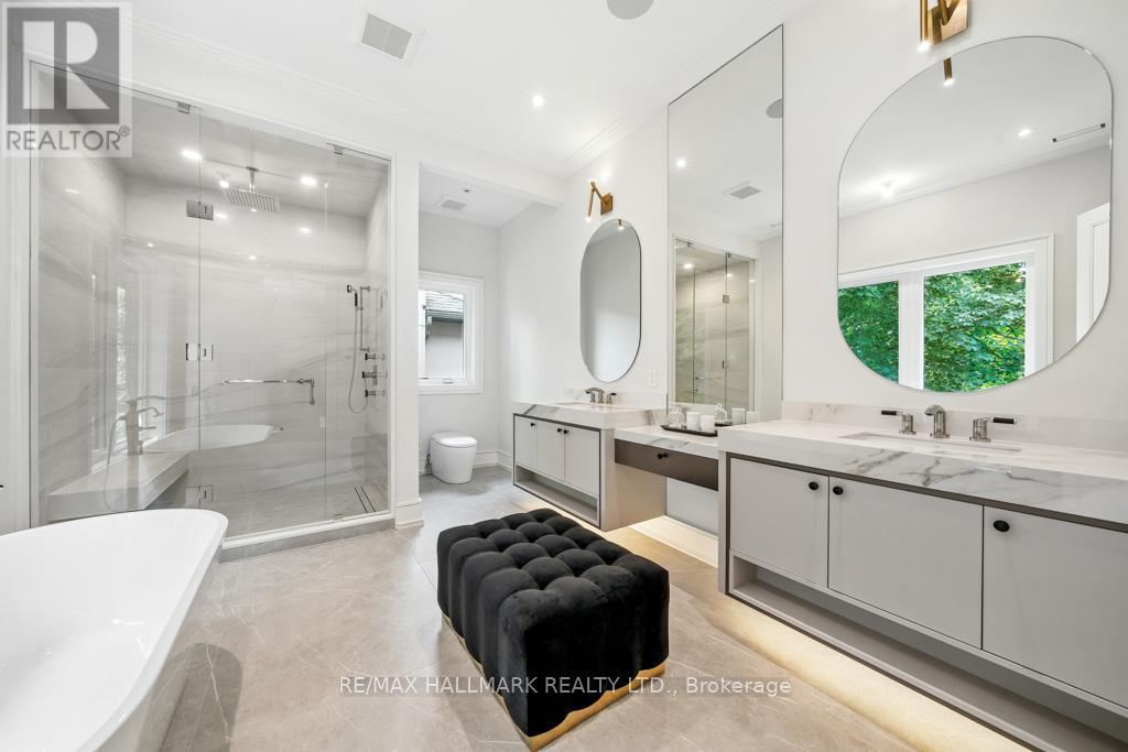 Photo 21 of 215 Northwood Drive, Toronto ON