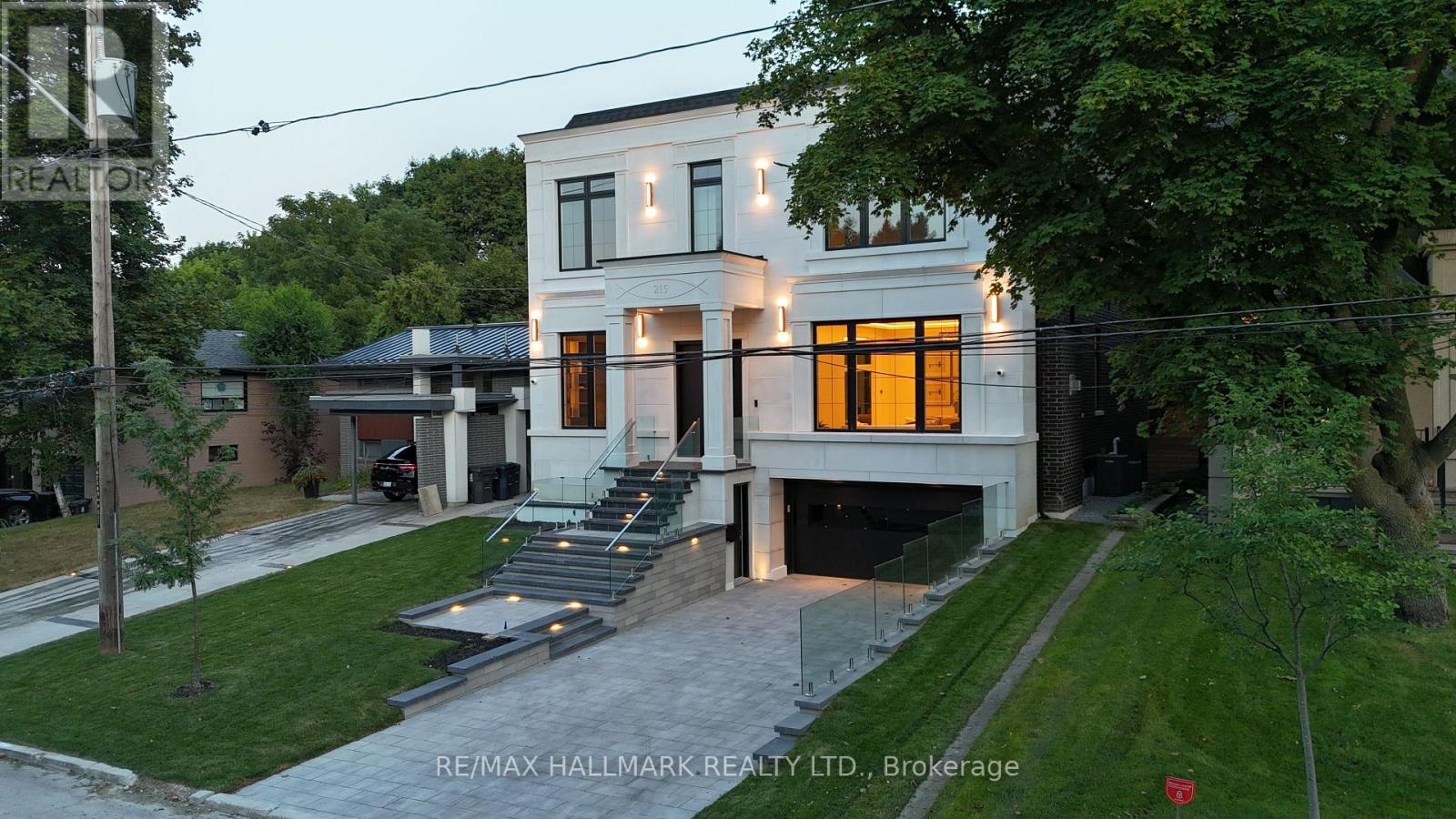 Photo 50 of 215 Northwood Drive, Toronto ON