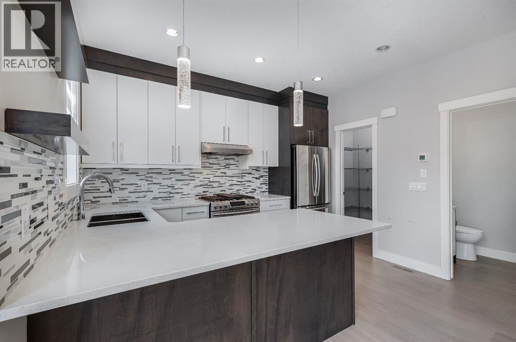 Single Family House for Sale in   Avenue SW Shaganappi Calgary 