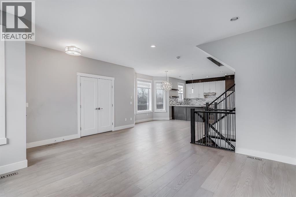 Single Family House for Sale in   Avenue SW Shaganappi Calgary 