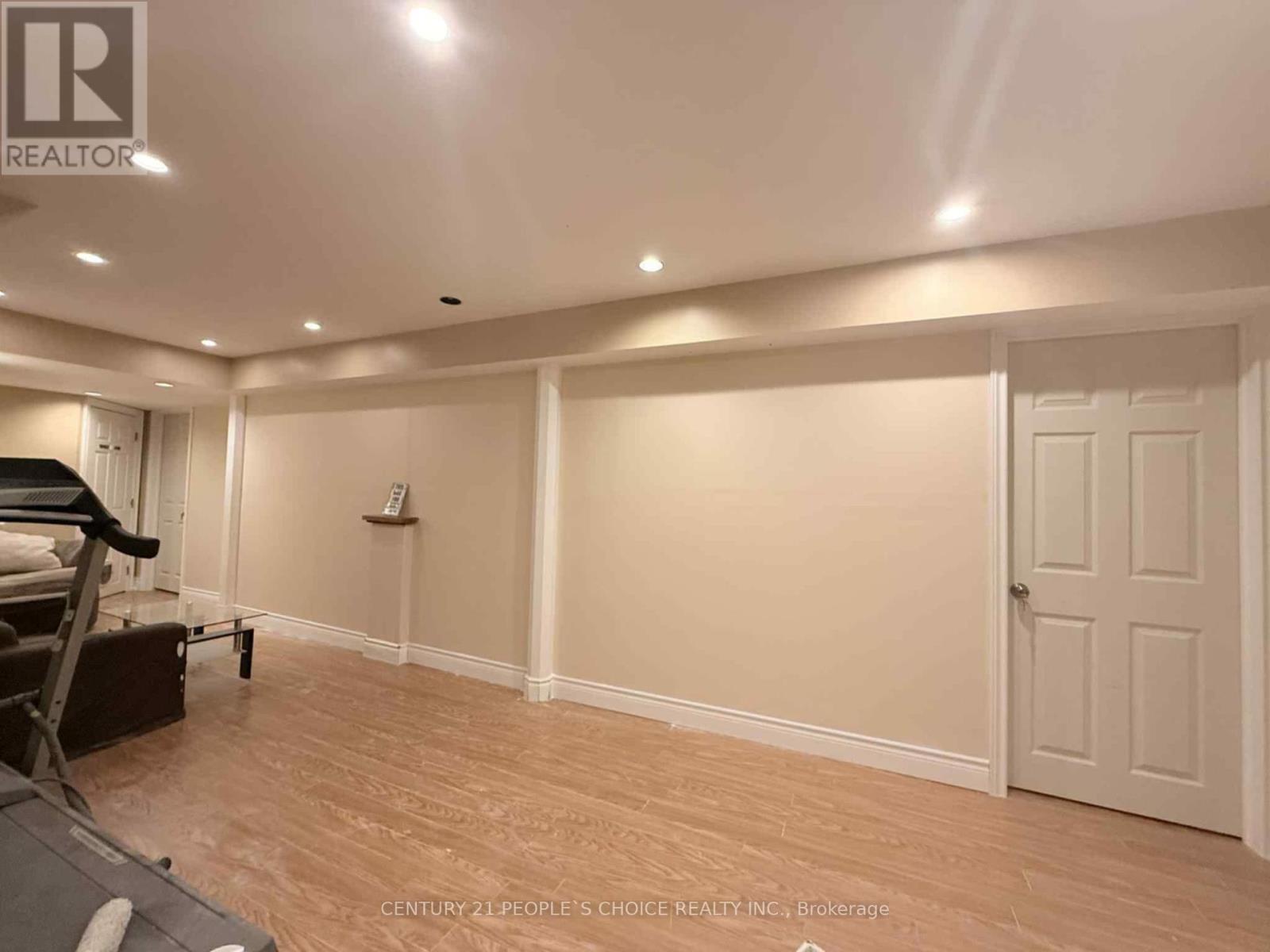 Photo 4 of Bsmt 485 Greenpark Crescent, Mississauga ON