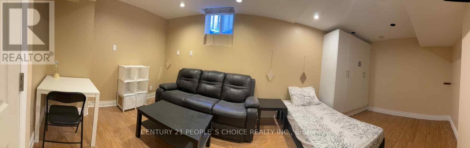 Photo 15 of Bsmt 485 Greenpark Crescent, Mississauga ON