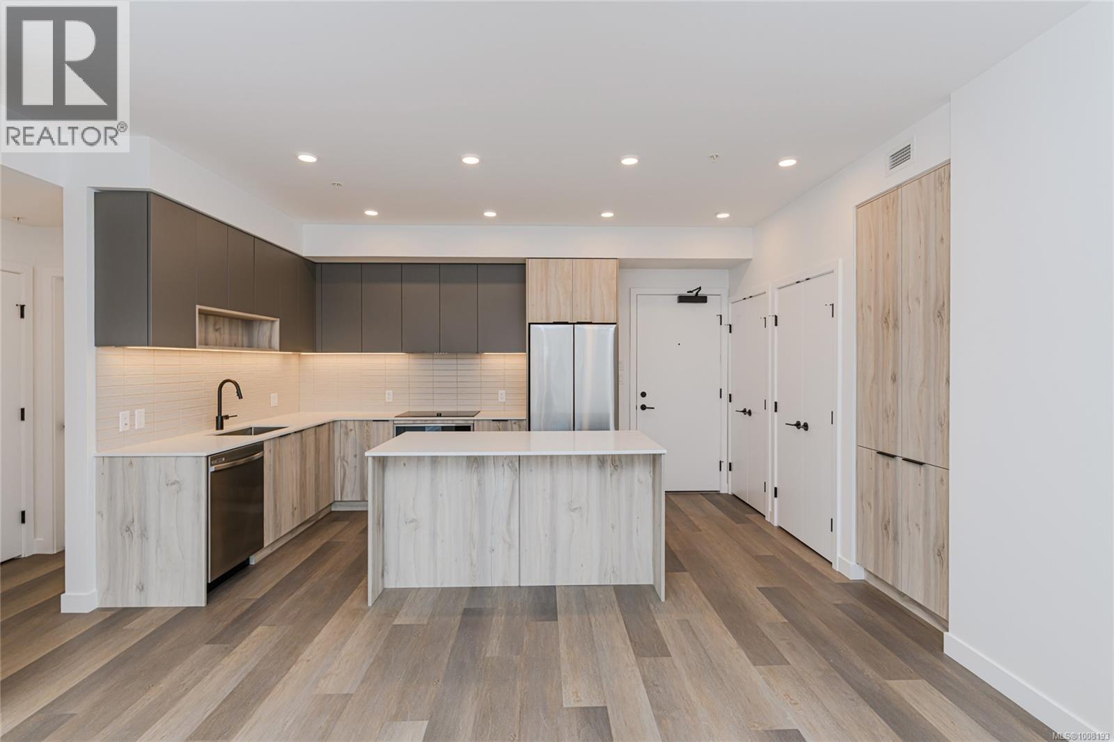 Photo 8 of 102 3564 A Ryder Hesjedal Way, Colwood BC