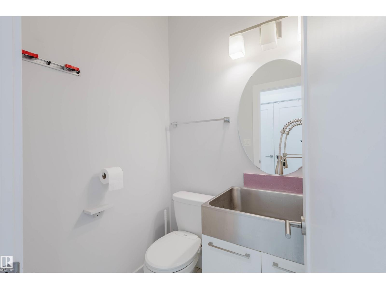 Photo 15 of 18 4835 Wright Dr Sw, Edmonton AB