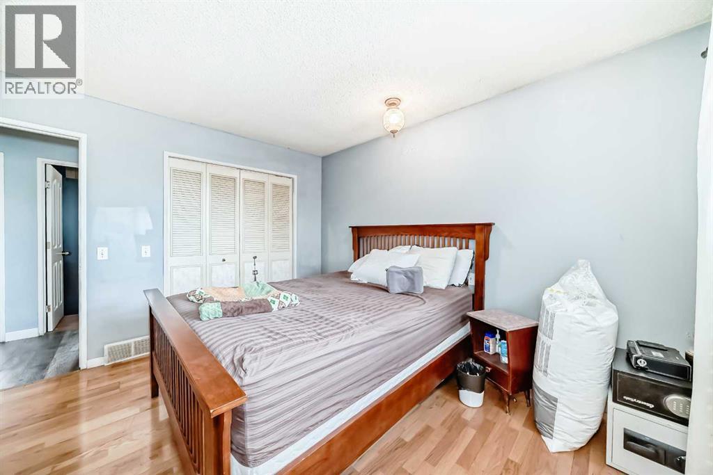 Single Family House Bi-level for Sale in  Maryvale Way NE Marlborough Calgary 