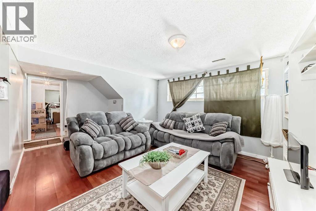 Single Family House Bi-level for Sale in  Maryvale Way NE Marlborough Calgary 