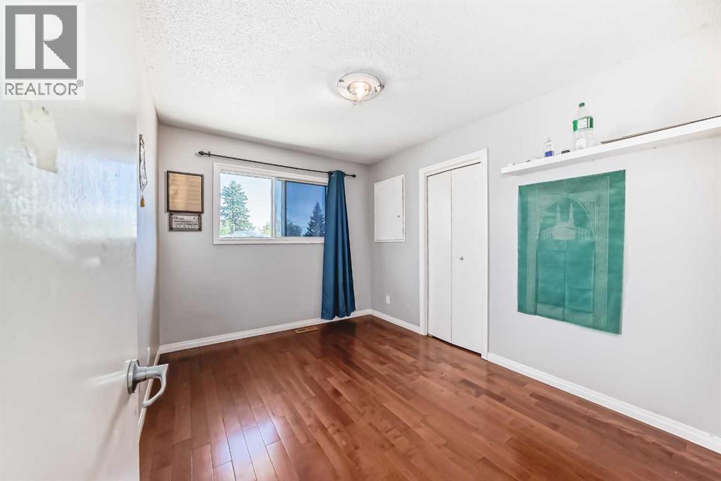 Single Family House Bungalow for Sale in  Whiteside Crescent NE Whitehorn Calgary 