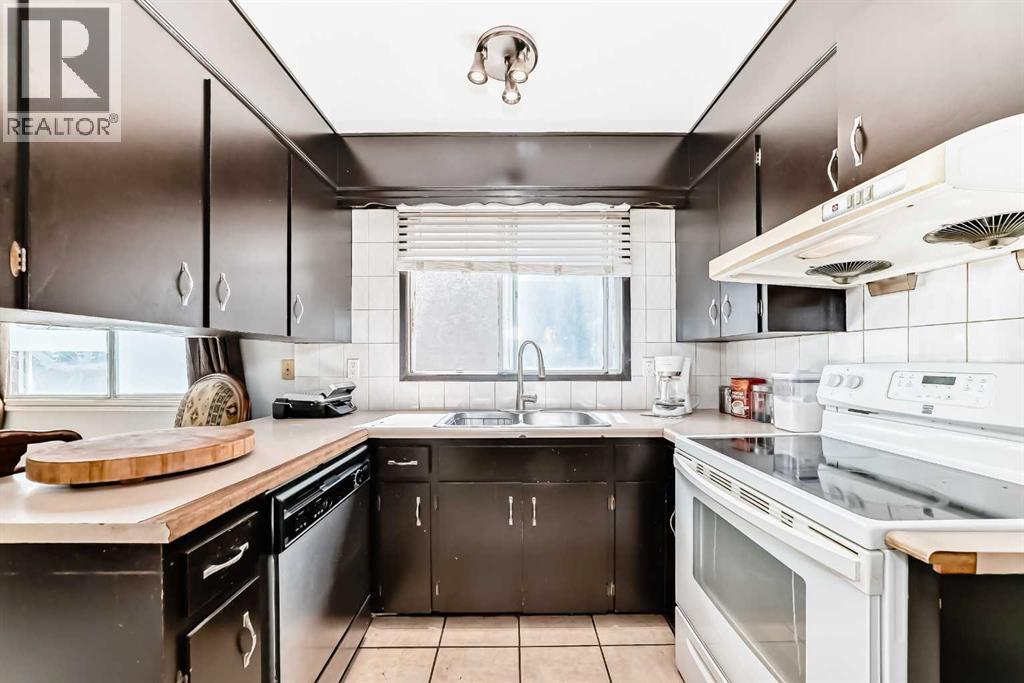 Single Family House Bungalow for Sale in  Whiteside Crescent NE Whitehorn Calgary 