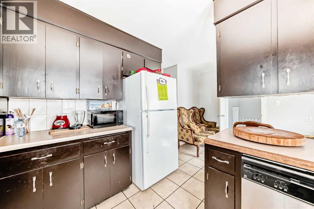 Single Family House Bungalow for Sale in  Whiteside Crescent NE Whitehorn Calgary 