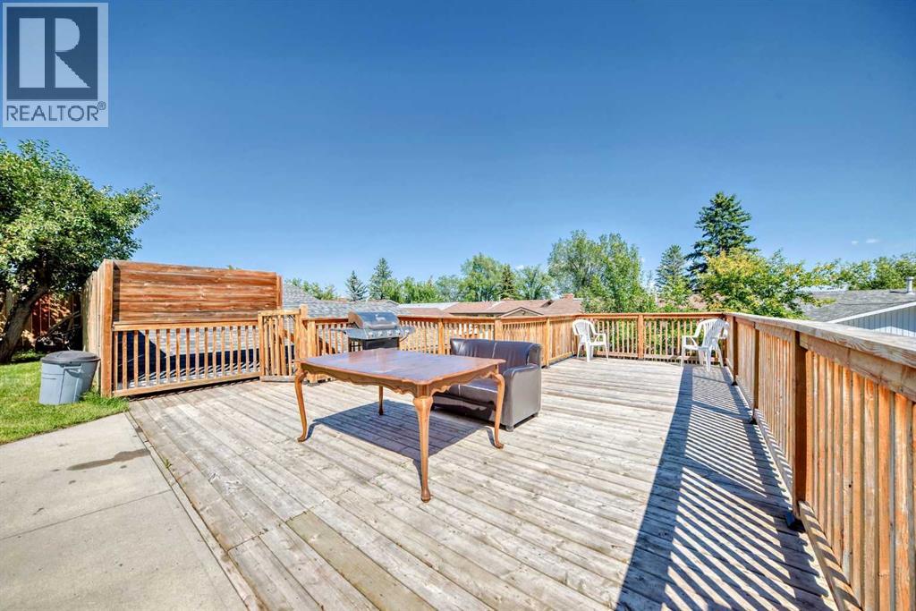 Single Family House Bungalow for Sale in  Whiteside Crescent NE Whitehorn Calgary 