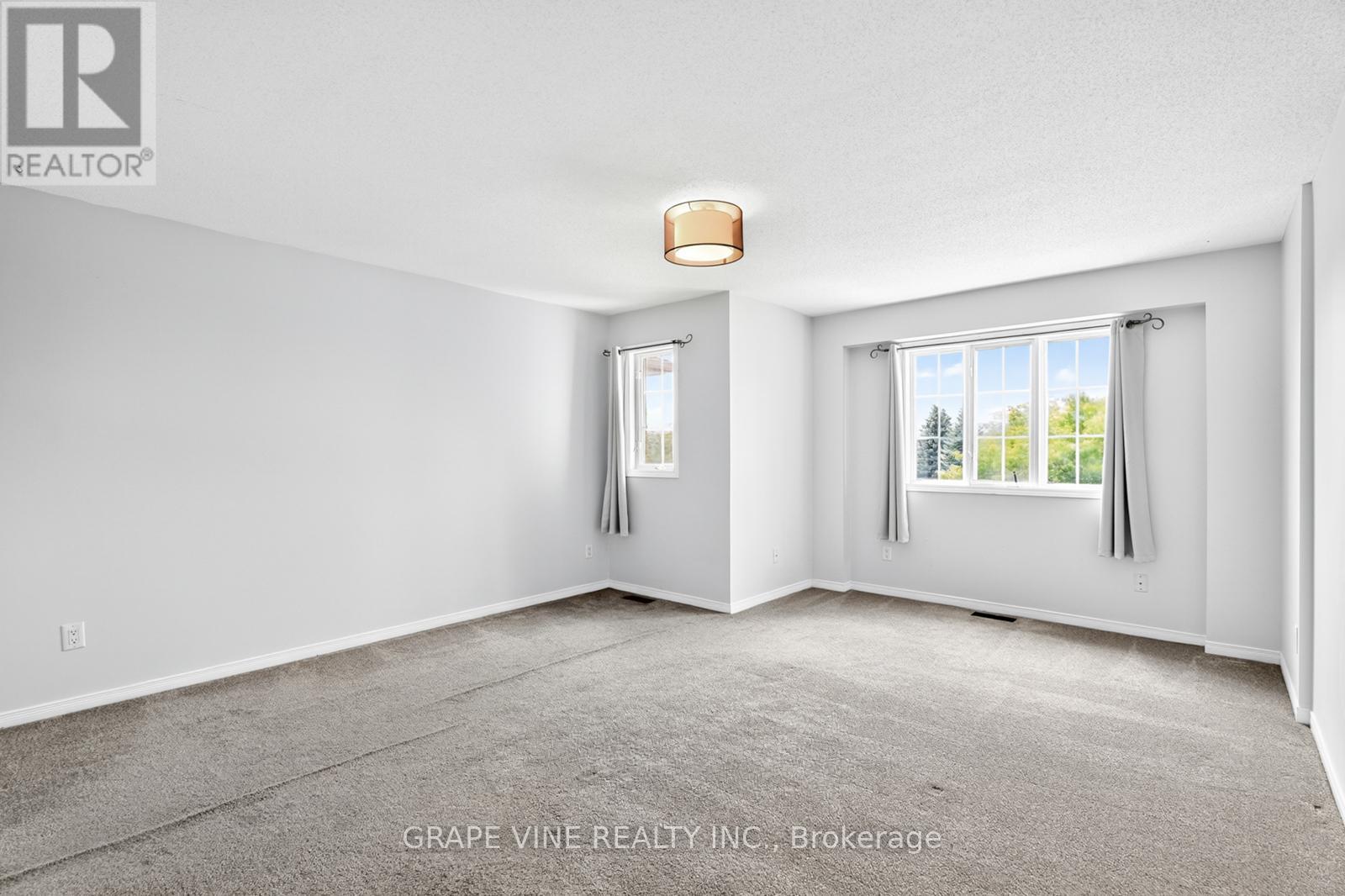 Photo 16 of 21 Scout Street, Ottawa ON