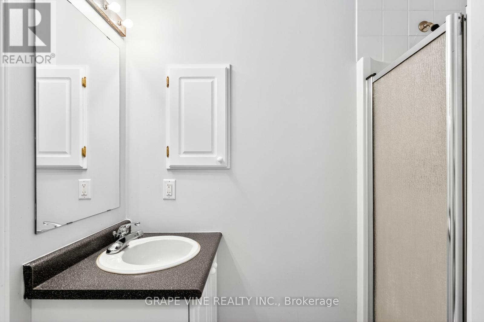 Photo 22 of 21 Scout Street, Ottawa ON