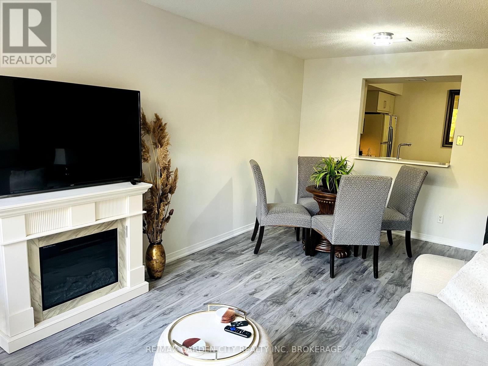 Photo 13 of 504 8111 Forest Glen Drive, Niagara Falls ON