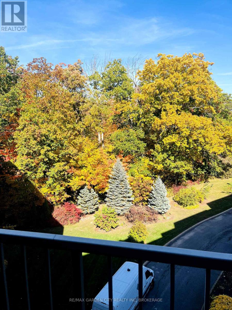 Photo 19 of 504 8111 Forest Glen Drive, Niagara Falls ON